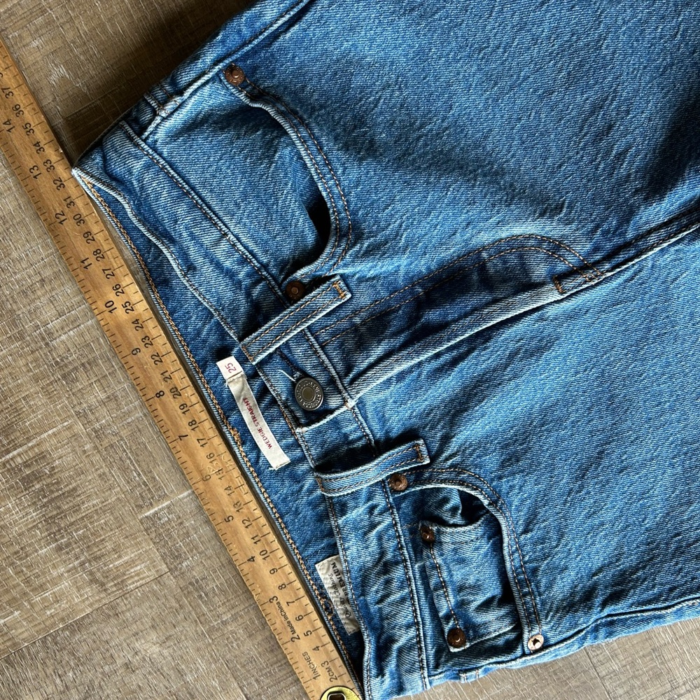Levi's High Rise Blue Jeans - Picture 12 of 15